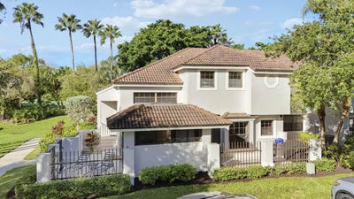 /international/us/587-prestwick-circle-palm-beach-gardens-fl-110120132239/