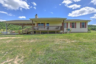 /international/us/1992-stanley-valley-road-surgoinsville-tn-110099721566/