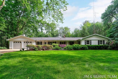 /international/us/8518-146th-avenue-west-olive-mi-110100418826/?lang=en