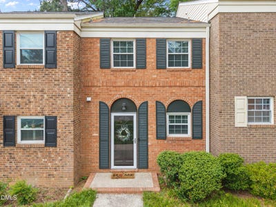 /international/us/6303-new-market-way-raleigh-nc-110107684063/