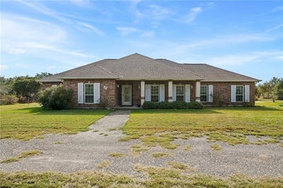 /international/us/1445-w-highland-avenue-aransas-pass-tx-110101024123/