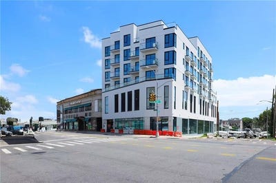 /international/us/150-02-northern-boulevard-flushing-ny-110104070756/