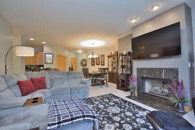 /international/us/n74w13737-appleton-ave-menomonee-falls-wi-110108332453/