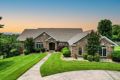/international/us/1120-s-old-kentucky-road-s-greeneville-tn-110100995687/?lang=zh-tw