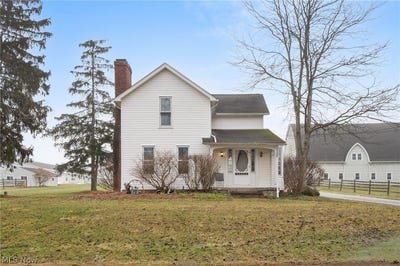 /international/us/9455-robinson-road-chardon-oh-110106217540/