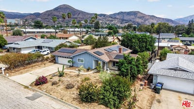 /international/us/6235-stanton-ave-highland-ca-110120052479/