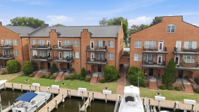 /international/us/421-w-main-street-washington-nc-110109064718/