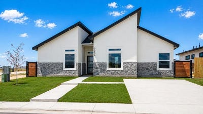 /international/us/3244-ethel-eagle-pass-tx-110108175955/