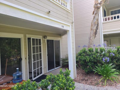 /international/us/7620-hollister-avenue-goleta-ca-110100393898/