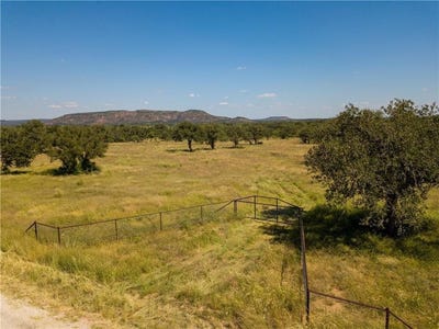 /international/us/county-road-405-valley-spring-tx-110080257111/