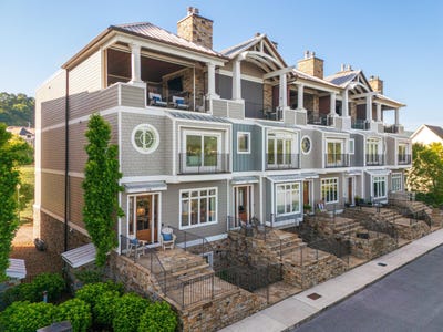 /international/us/778-latitude-circle-chattanooga-tn-110099493530/