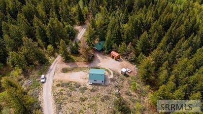 /international/us/53-squaw-creek-road-lava-hot-springs-id-110107261816/
