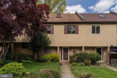 /international/us/156-eaton-drive-wayne-pa-110108281859/
