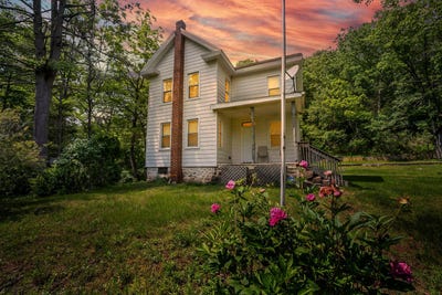 /international/us/266-laurel-road-lehighton-pa-110100218694/