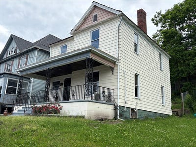 /international/us/549-thompson-donora-pa-110108339278/