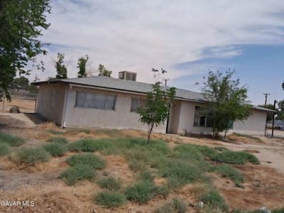 /international/us/16657-foothill-avenue-north-edwards-ca-110101456463/