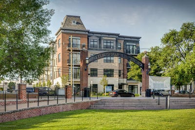 /international/us/55-w-front-street-red-bank-nj-110107892187/