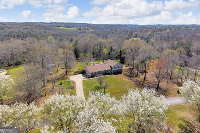 /international/us/80-riverbend-circle-royston-ga-110110403990/
