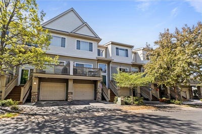 /international/us/13848-52nd-avenue-n-plymouth-mn-110099487597/
