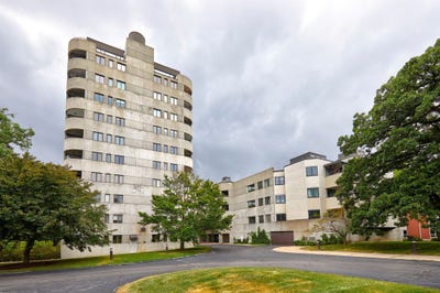 /international/us/3920-grand-avenue-des-moines-ia-110102076481/