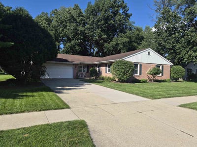 /international/us/3211-briar-crest-drive-janesville-wi-110119588827/