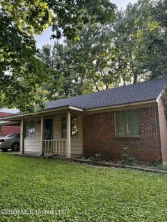 /international/us/8301-whitehead-drive-southaven-ms-110108780846/