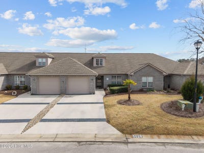 /international/us/502b-castle-bay-drive-hampstead-nc-110106182849/