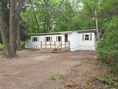 /international/us/4477-w-skeels-road-montague-mi-110109842541/