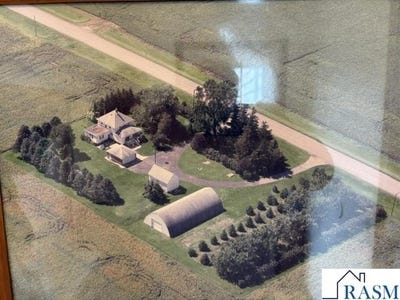 /international/us/28558-80th-st-waseca-mn-110108987792/