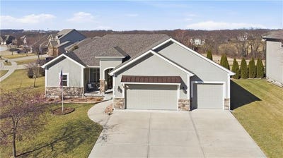 /international/us/17710-mission-ridge-drive-smithville-mo-110107352965/