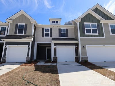 /international/us/810-earhart-street-nw-concord-nc-110105113647/