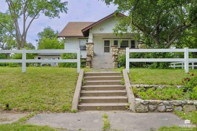 /international/us/802-s-adams-street-junction-city-ks-110098853199/