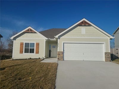 /international/us/2212-pemberton-drive-harrisonville-mo-110100514265/