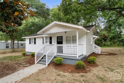 /international/us/210-douglas-street-monroe-ga-110120451920/