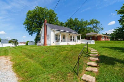/international/us/108-woodland-st-livingston-tn-110108815688/