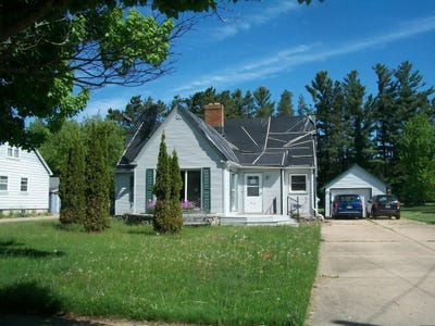 /international/us/618-mendlik-ave-antigo-wi-110108467558/