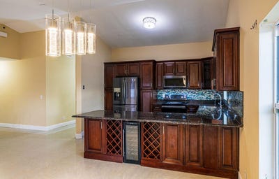 /international/us/7527-sw-sw-7th-pl-place-north-lauderdale-fl-110100891736/?lang=en