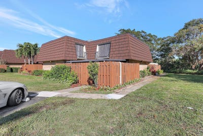 /international/us/5852-se-riverboat-drive-stuart-fl-110108337578/