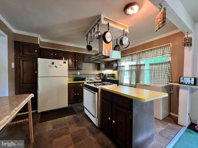 /international/us/101-lincoln-avenue-yeadon-pa-110101009993/