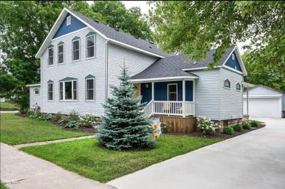 /international/us/624-erie-street-south-haven-mi-110105846053/