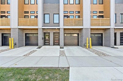 /international/us/1539-pallister-detroit-mi-110102880142/