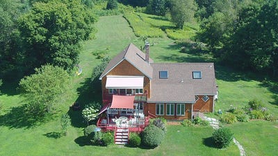 /international/us/1078-brook-road-marshfield-vt-110106976751/