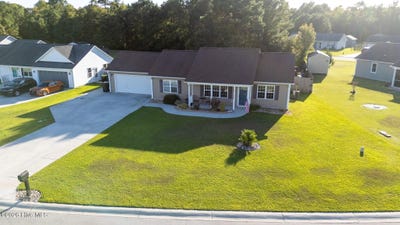 /international/us/402-s-elisa-lane-hubert-nc-110110322518/