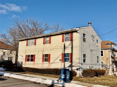 /international/us/1701-watson-boulevard-endicott-ny-110105972828/