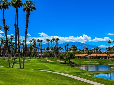 /international/us/38674-wisteria-drive-palm-desert-ca-110099394726/