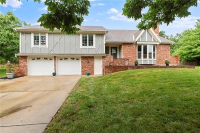 /international/us/6888-w-185th-terrace-stilwell-ks-110100628568/
