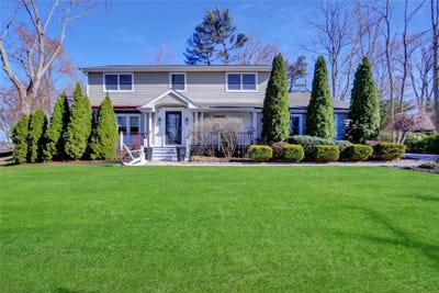 /international/us/29-dyke-road-setauket-ny-110098191494/