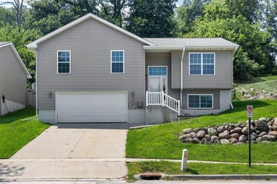 /international/us/1130-13th-street-nw-cedar-rapids-ia-110101349427/?lang=en