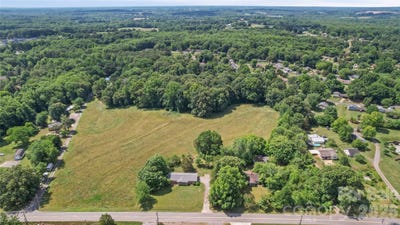 /international/us/702-mocksville-highway-statesville-nc-110108398249/