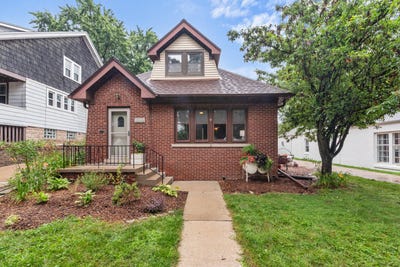 /international/us/2124-n-84th-st-wauwatosa-wi-110101307770/
